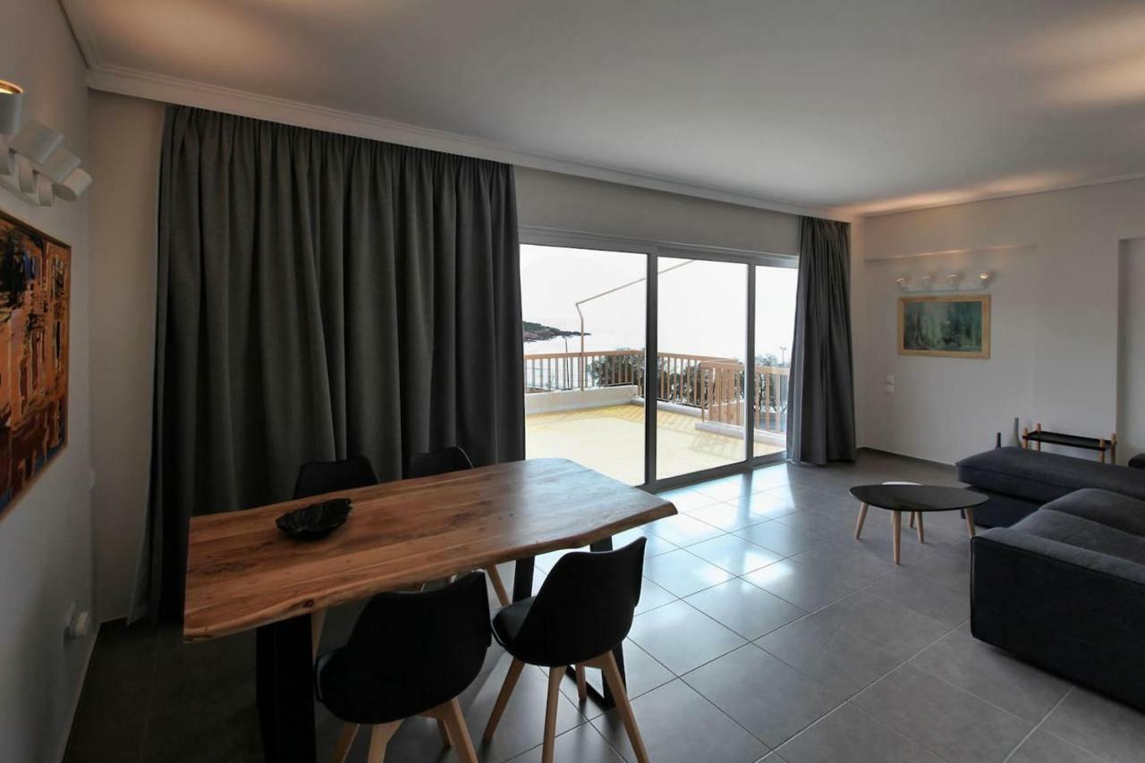 Seaside Renovated Top Floor Apartment Saronida 외부 사진